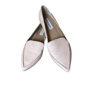 Steve Madden Feather Pink Crocodile Embossed Pointed Toe Flats 8M Coquette